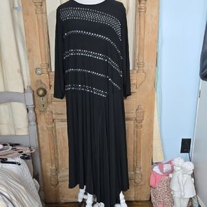 Spense Black and Silver Pleated 3/4 Sleeve Dress In Size 18W